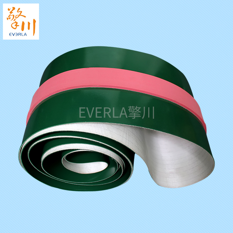 綠色pvc<a href='http://dsjvvrk.cn/shusongdai/' target='_blank'><u>輸送帶</u></a>表面加紅色橡膠條